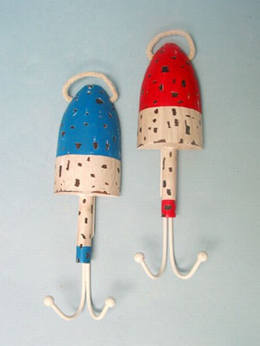 2 Asst Wd Buoy Dbl Wall Hooks